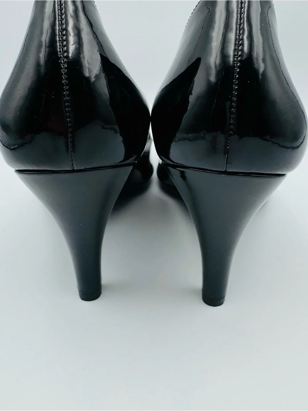 Kenneth Cole – NEW w/Box Black Pump Heels Classic 8.5M